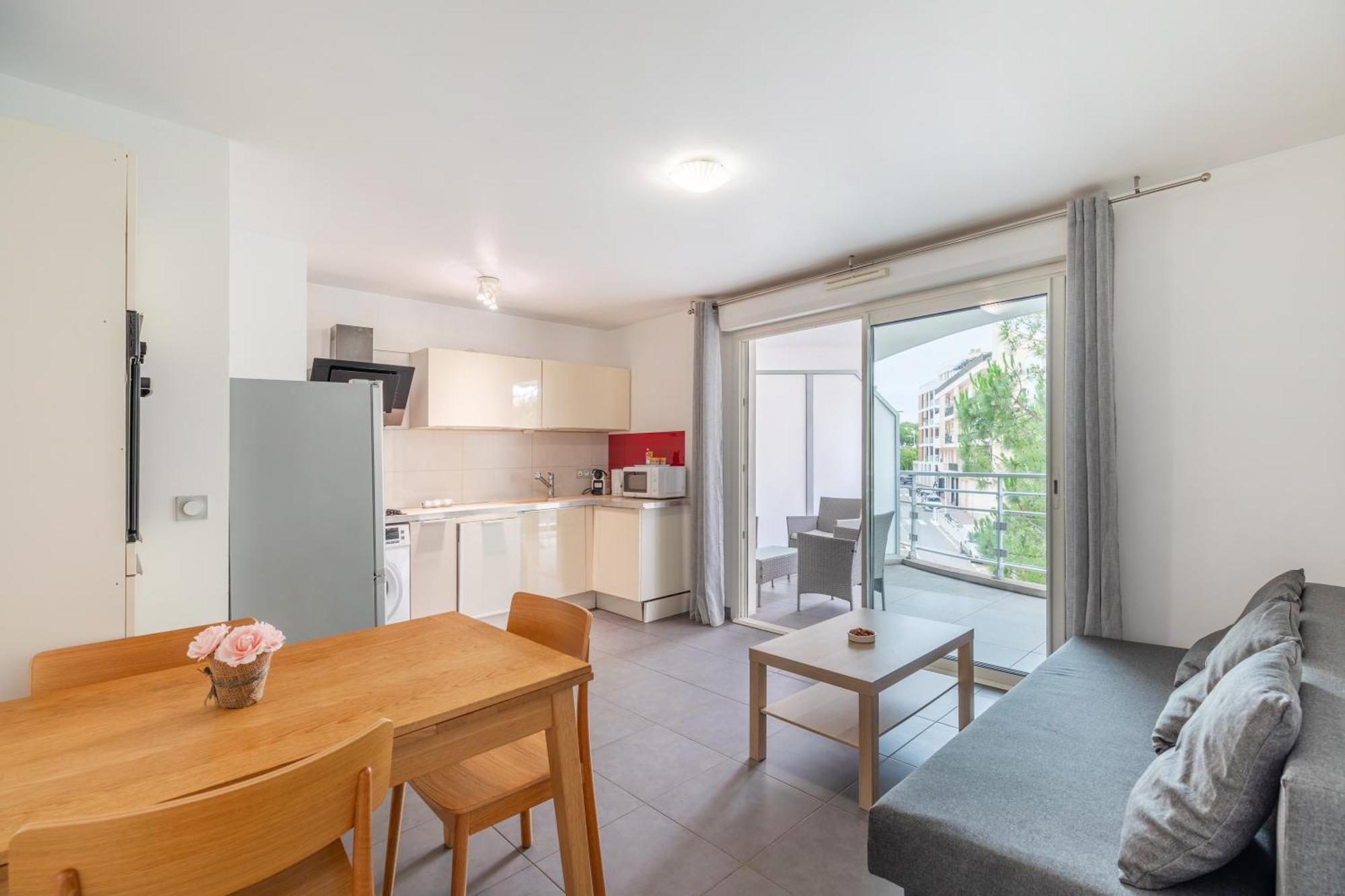 Le Printemps, Centre Juan Les Pins , 100M Des Plages, 70M De La Gare De Juan Les Pins Antibes Kültér fotó